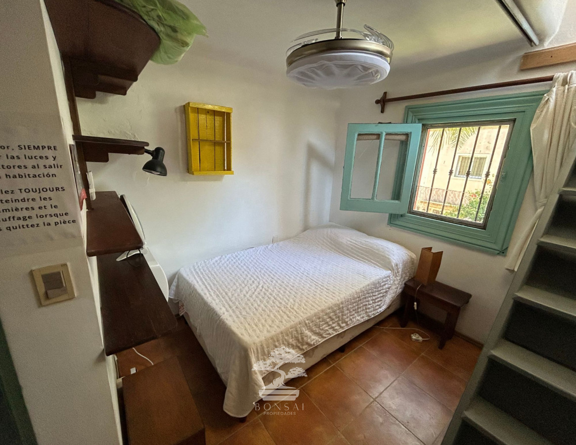 Casa ID.310 - Venta 2 Casas 8 Dormitorios 6 Baños Padrón Unico Pocitos Montevideo Renta +10% R