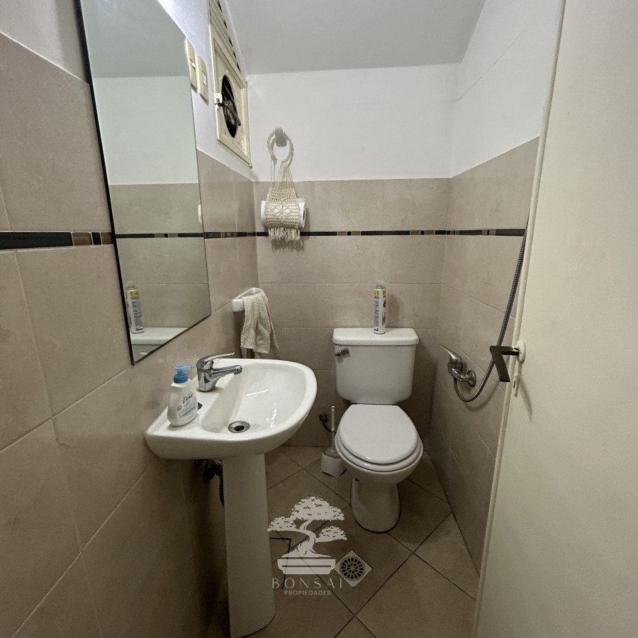 Casa ID.596 - Venta Casa PH de 4 Dormitorios con garage y parrillero Cordon Montevideo Lr