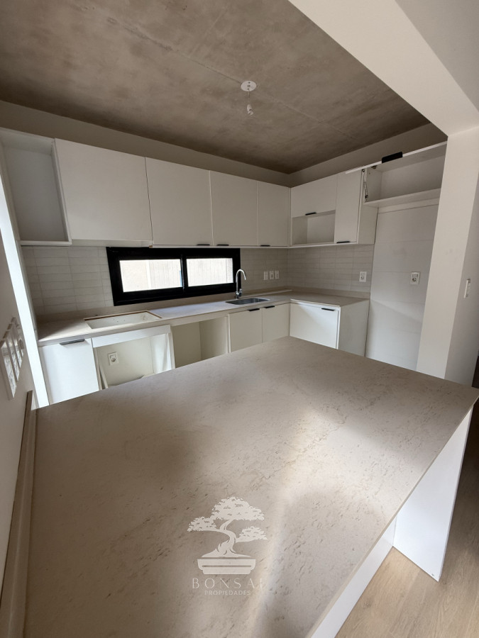 Casa ID.427 - Venta Casa a Estrenar 3 dormitorios 2 baños Jardin Parrillero doble cochera Prado Montevideo B