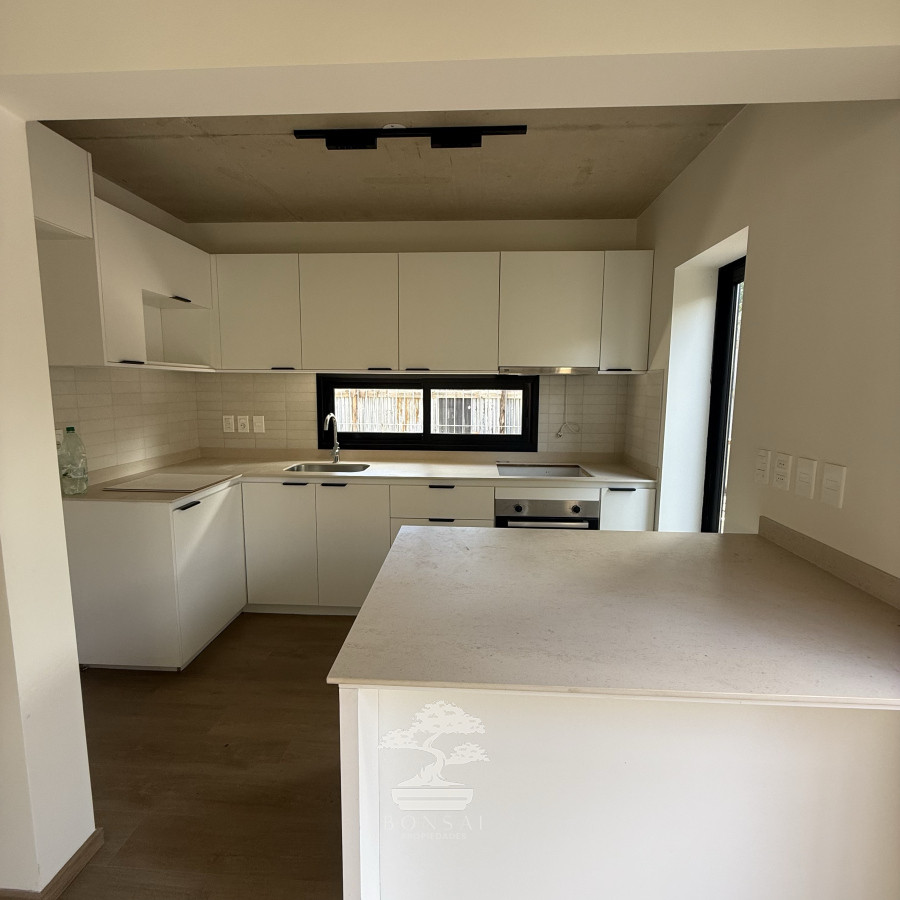 Casa ID.427 - Venta Casa a Estrenar 3 dormitorios 2 baños Jardin Parrillero doble cochera Prado Montevideo B