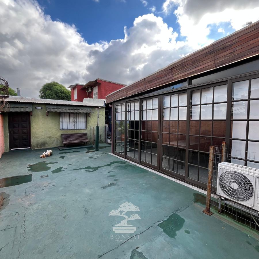 Casa ID.527 - Venta Casa 2 dormitorios + Apartamento Villa Española Montevideo C