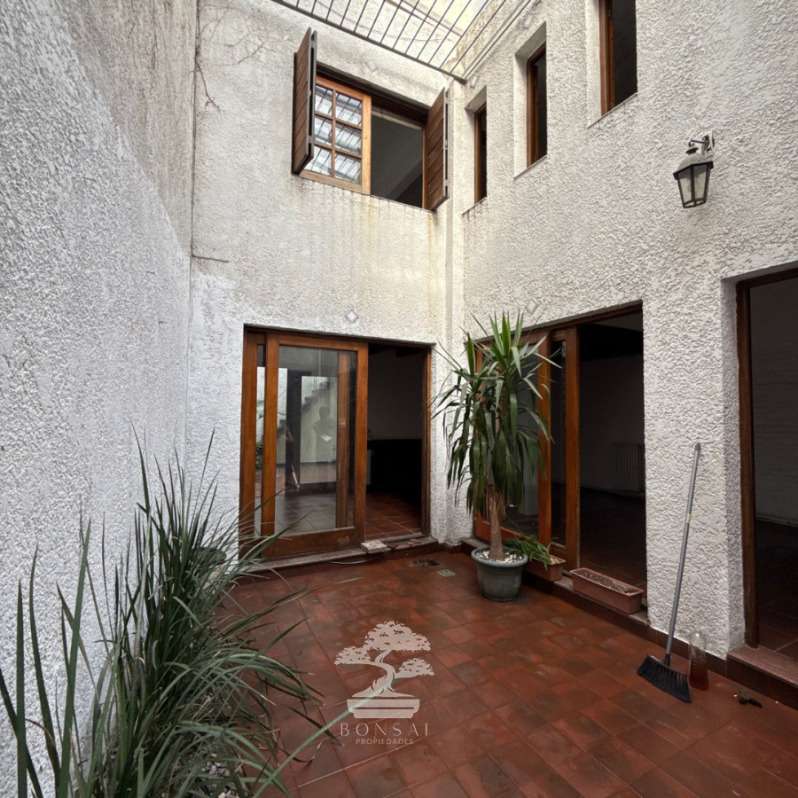 Casa ID.935 - Venta Casa 4 Dormitorios Cordon Montevideo N