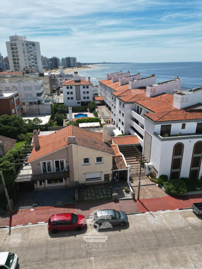 Casa ID.813 - Venta Casa 3 dormitorios + Apartamento Punta del Este C