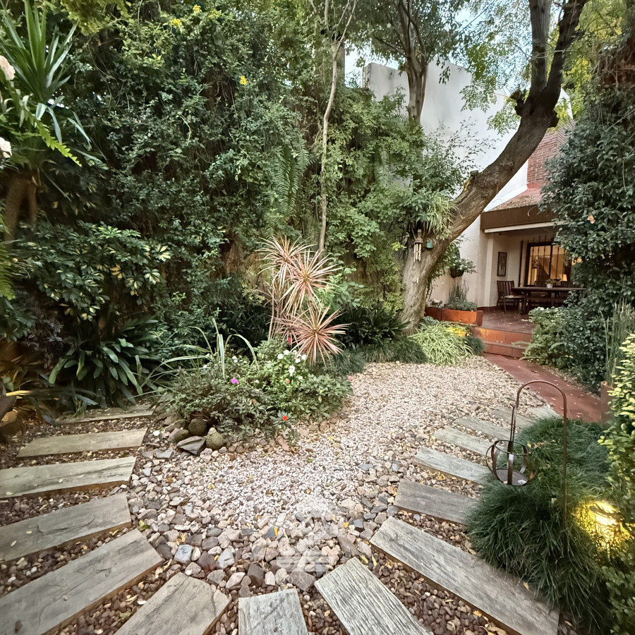 Casa ID.532 - Venta Casa 3 dormitorios + Escritorio 4 Baños Parque Batlle Montevideo B