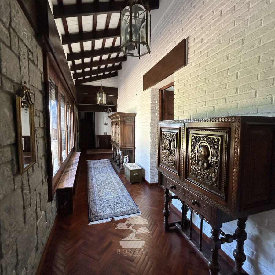 Casa ID.425 - Venta Espectacular casa estilo Colonial 5 dormitorios Nueva Helvecia Colonia LR