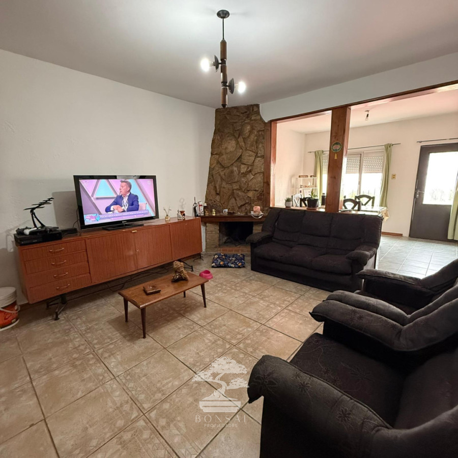 Casa ID.953 - Venta Casa 2 dormitorios Garaje Brazo Oriental Montevideo C