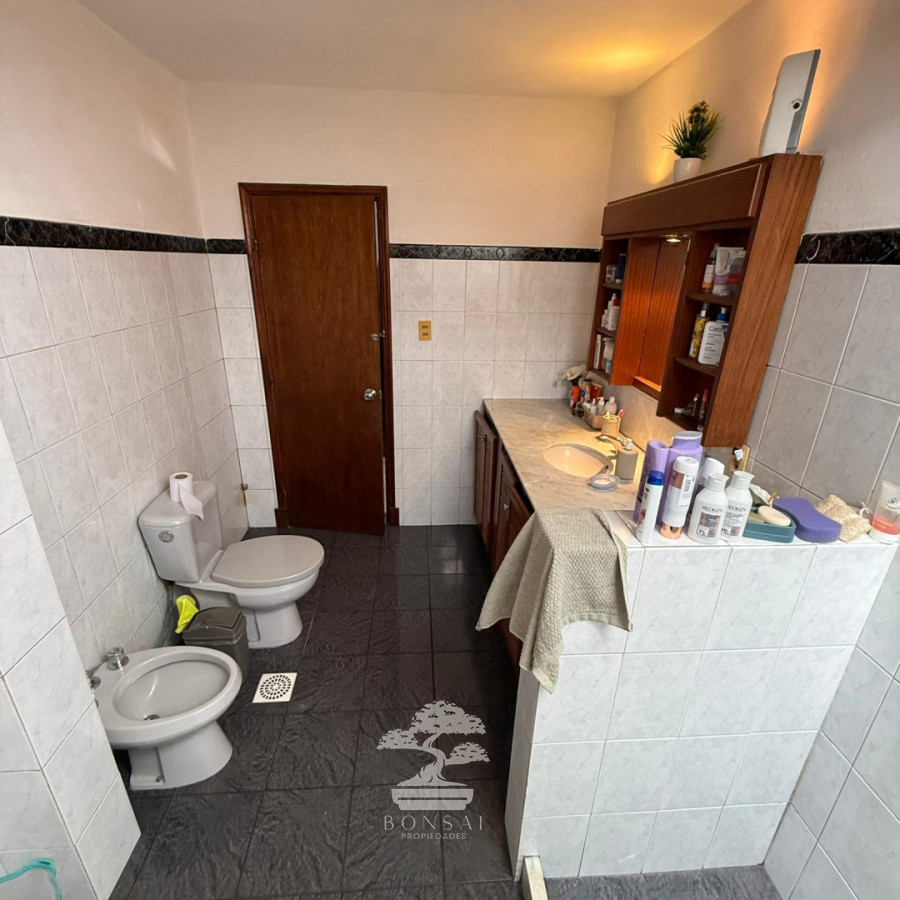 Casa ID.953 - Venta Casa 2 dormitorios Garaje Brazo Oriental Montevideo C