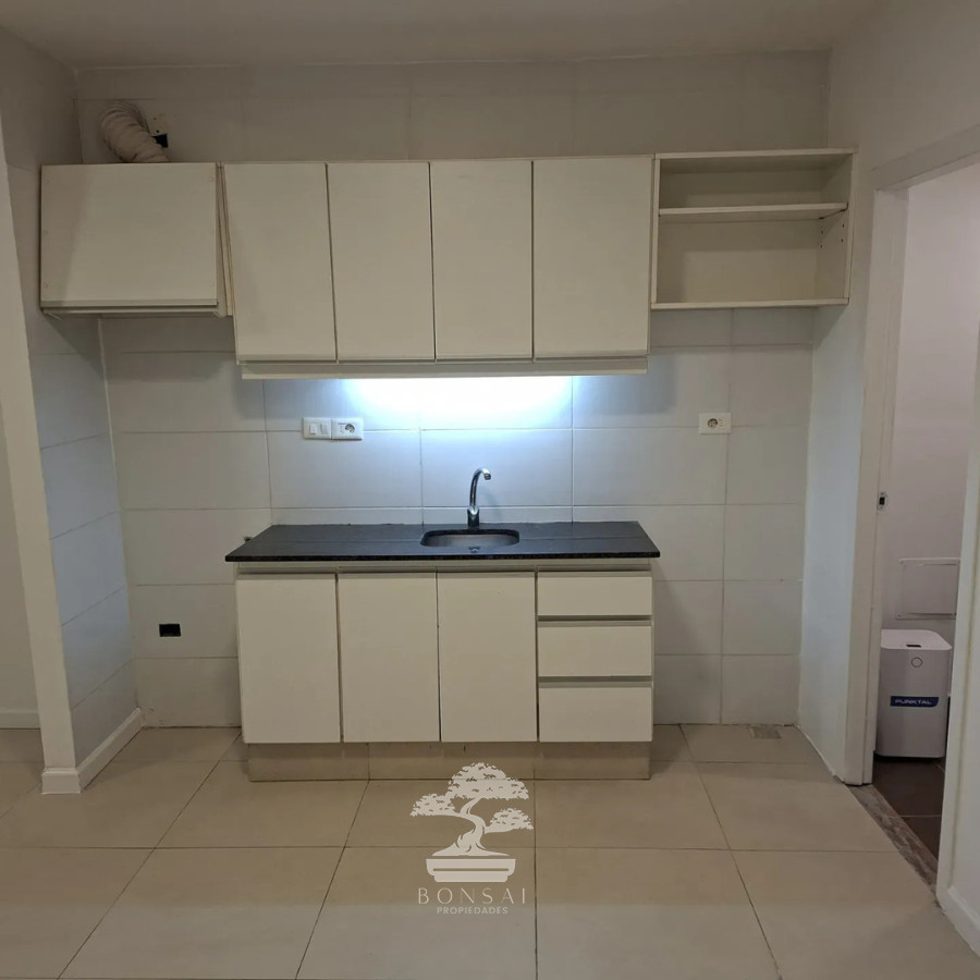 Casa ID.1205 - Alquiler Monoambiente Cordon Montevideo LP