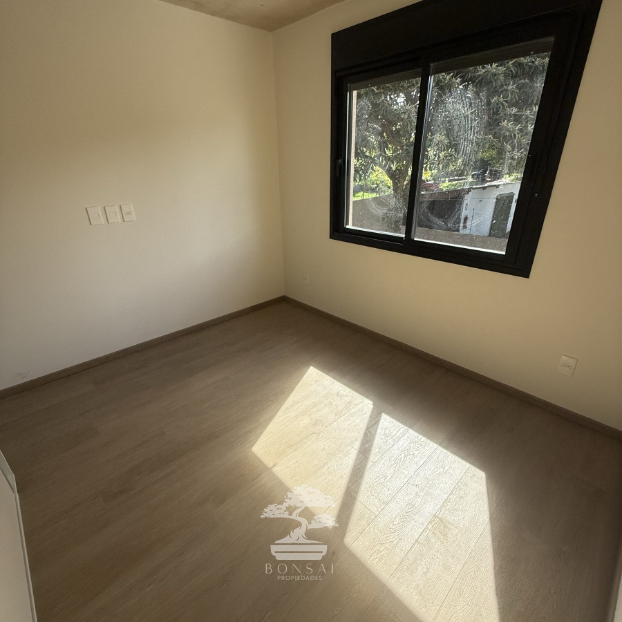 Casa ID.427 - Venta Casa a Estrenar 3 dormitorios 2 baños Jardin Parrillero doble cochera Prado Montevideo B