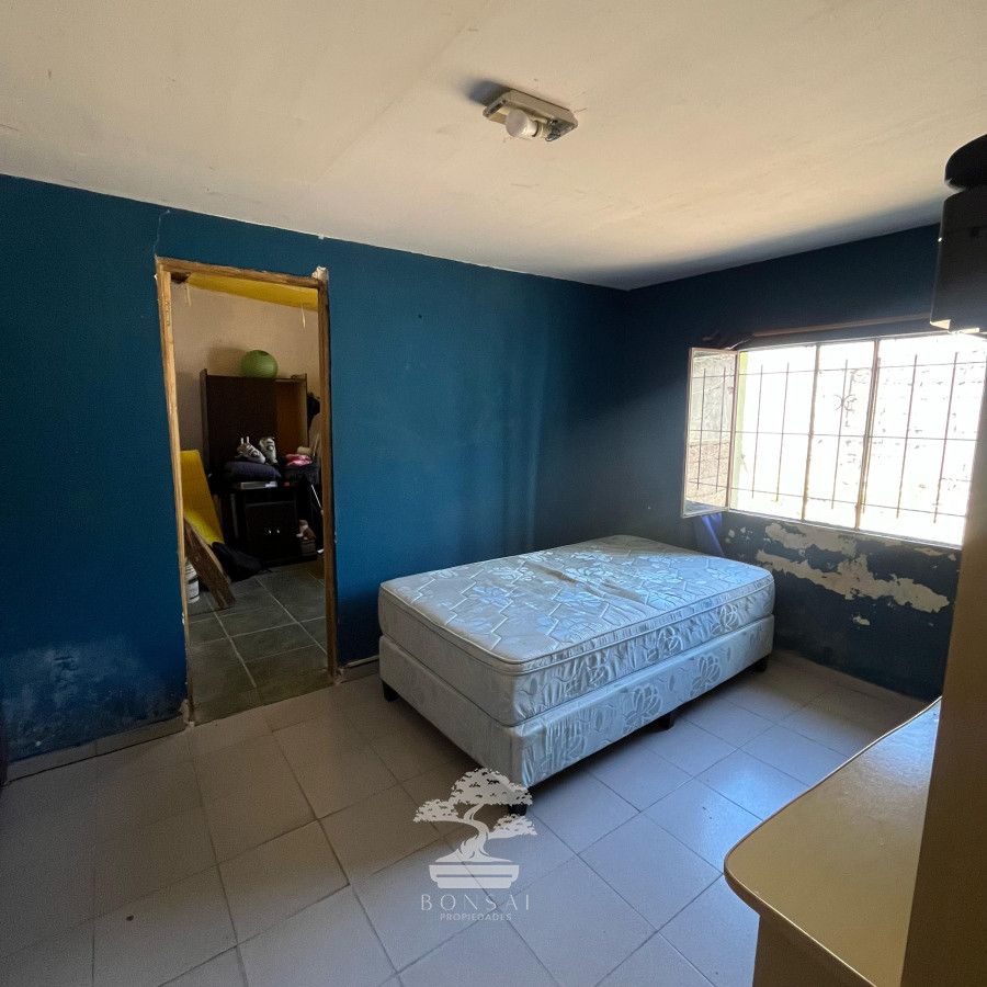 Casa ID.413 - Venta Casa a reciclar con Terreno Piedras Blancas Montevideo C