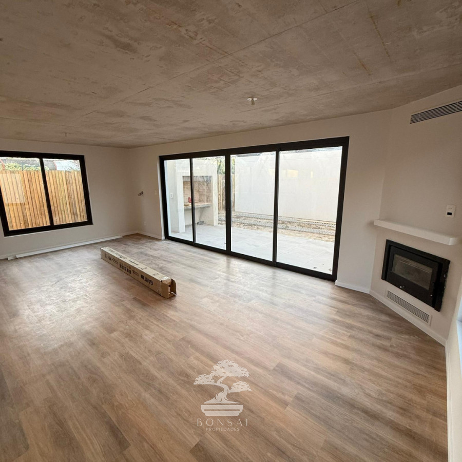 Casa ID.913 - Venta Casa 3 Dormitorios a Estrenar Barra de Carrasco Montevideo F 