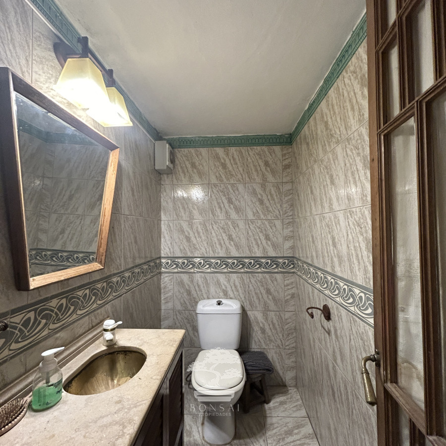 Casa ID.429 - Alquiler Casa 4 Dormitorios Cordón Montevideo Lr