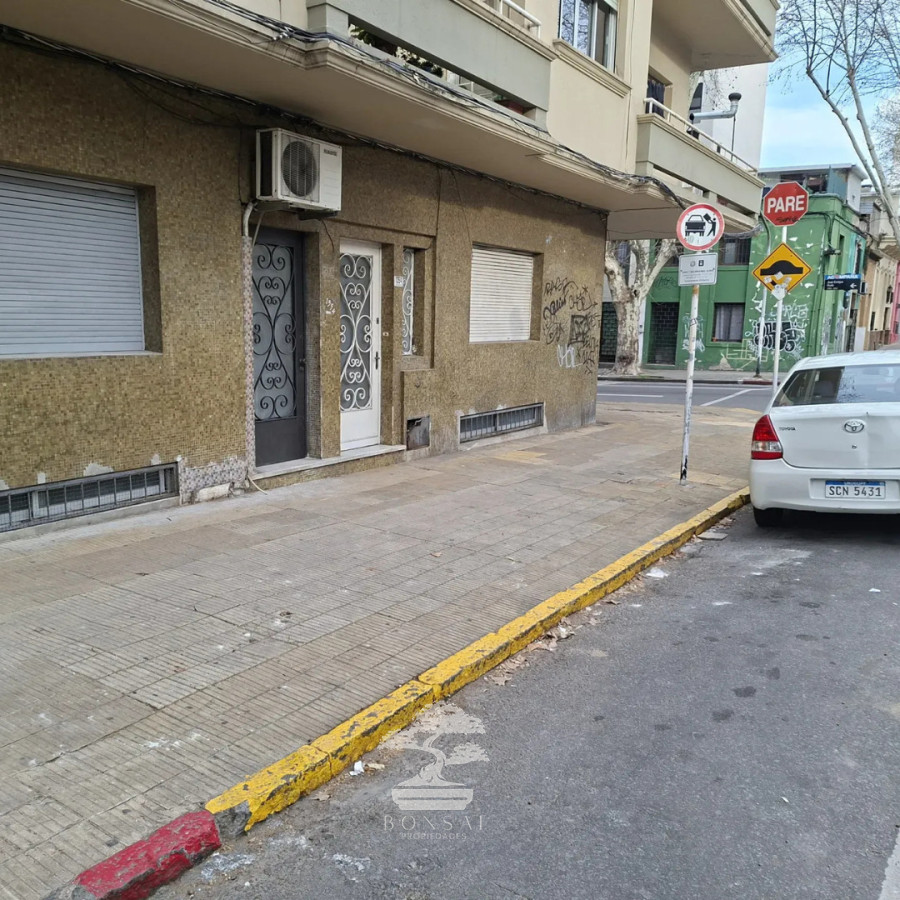 Casa ID.1205 - Alquiler Monoambiente Cordon Montevideo LP