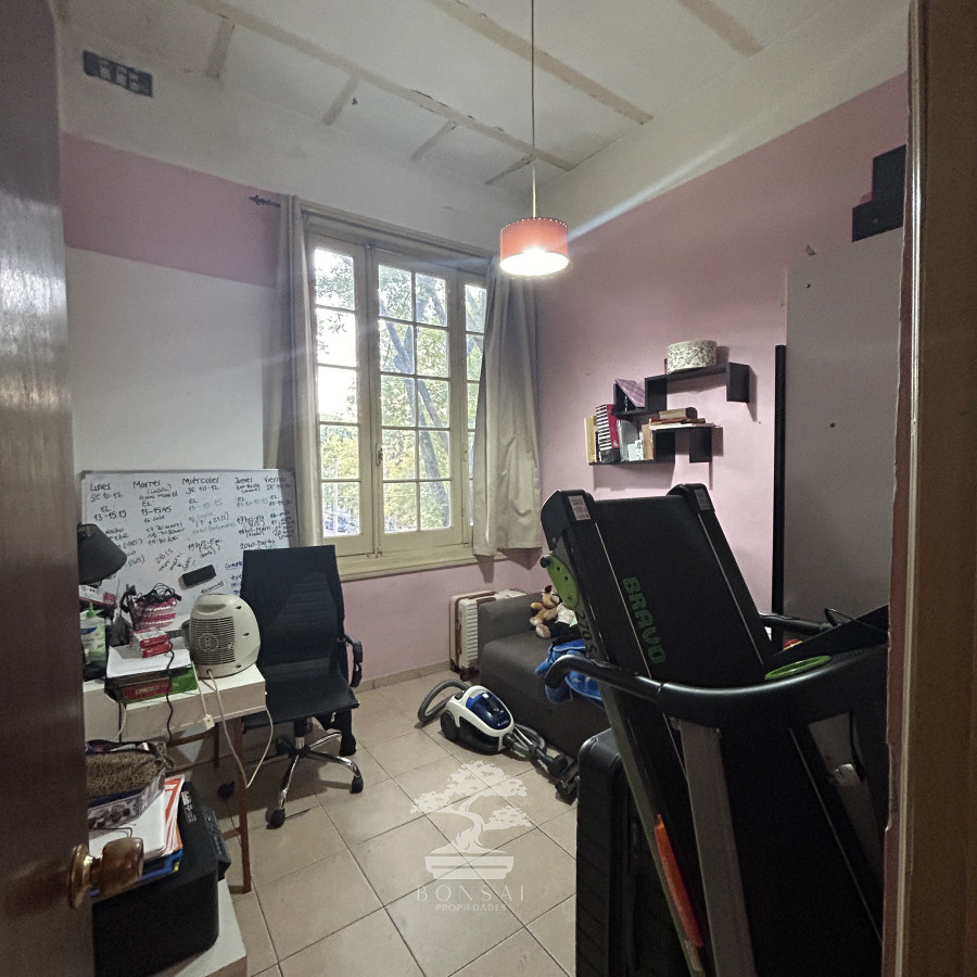 Casa ID.514 - Venta gran casa 6 Dormitorios a reciclar Cordon Montevideo lr