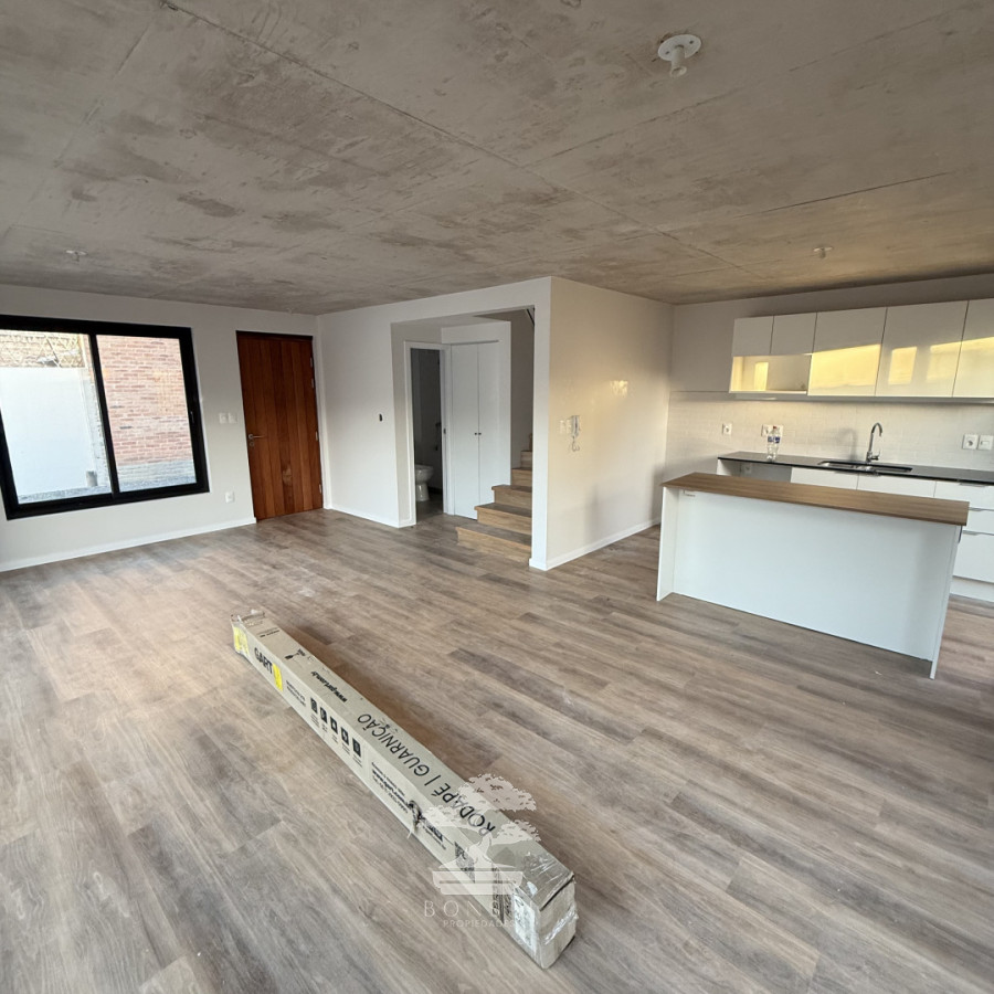 Casa ID.949 - Venta Casa 3 Dormitorios a Estrenar Barra de Carrasco F 