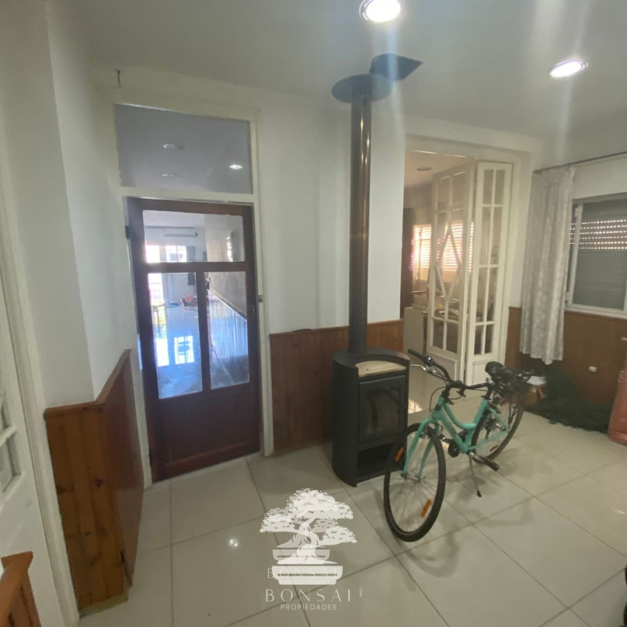 Casa ID.109 - Venta Casa Tres Dormitorios Con Opción A 4 Con Piscina Y Garaje Florida Mp