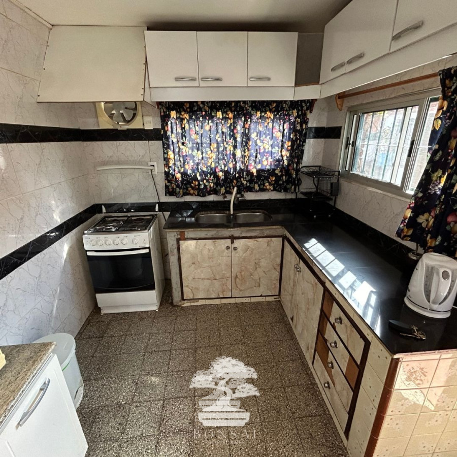 Casa ID.144 - Venta Casa 3 Dormitorios Con Gran Terreno De 600 M² Belvedere Montevideo R