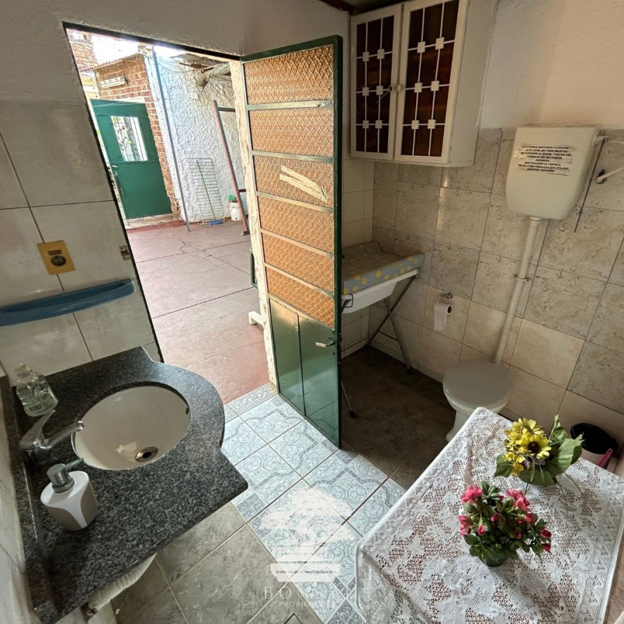 Casa ID.144 - Venta Casa 3 Dormitorios Con Gran Terreno De 600 M² Belvedere Montevideo R