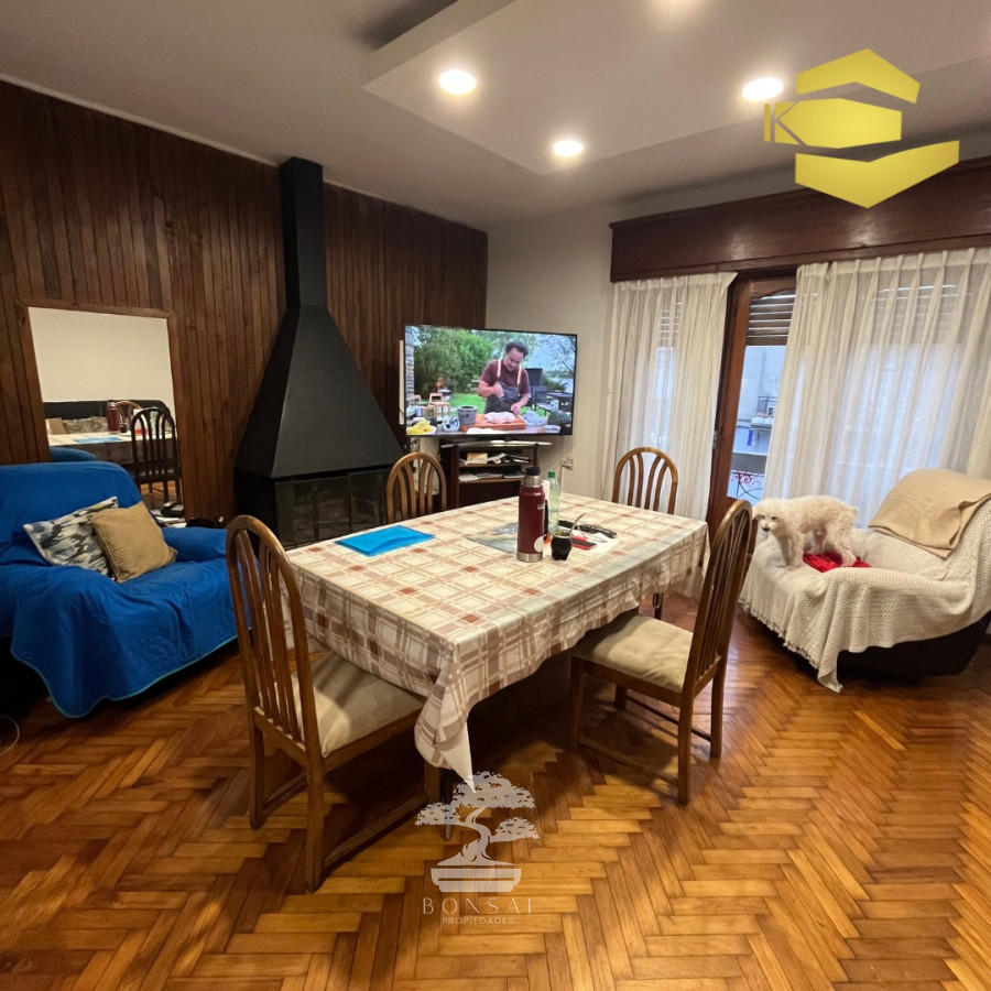 Casa ID.145 - Venta Casa De Altos 3 Dormitorios + Doble Garage La Comercial Montevideo C