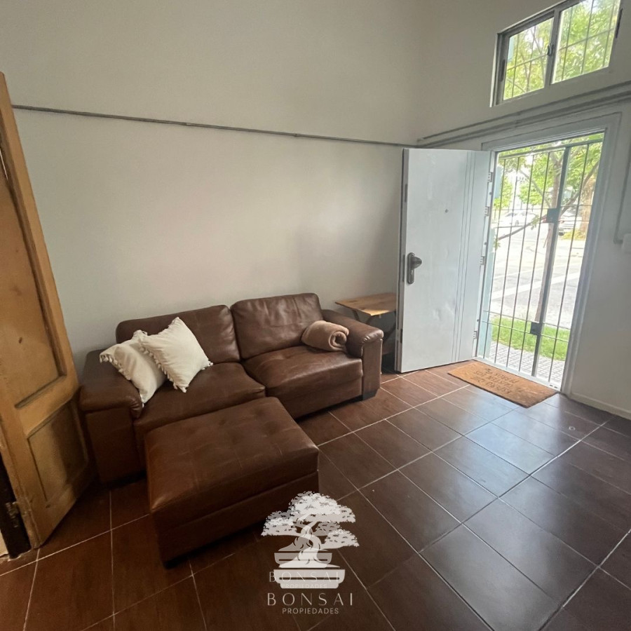 Casa ID.146 - Venta Casa Reciclada 2 Dormitorios Tres Cruces Montevideo C