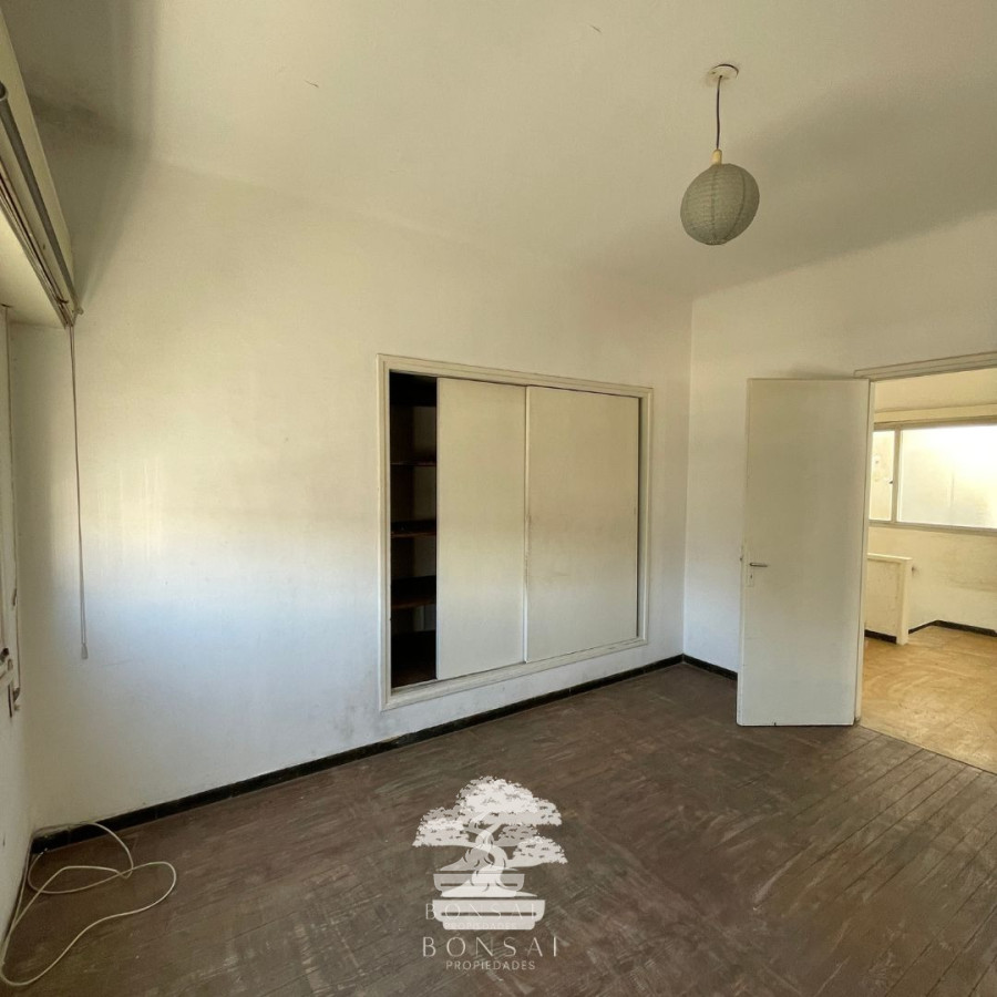 Casa ID.185 - Casa En Venta 2 Dormitorios + Local Comercial Con Renta Aguada Montevideo G