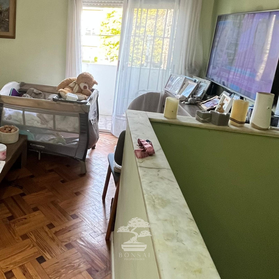 Casa ID.543 - Venta Padrón único 2 Casas y 5 Apartamentos con renta 7% La Blanqueada Montevideo V
