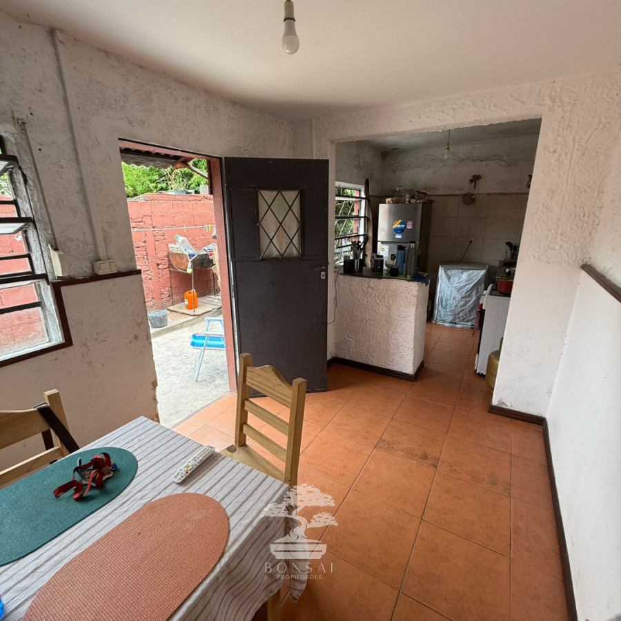 Casa ID.1037 - Venta Padrón Único con 2 casas Villa Española Montevideo C