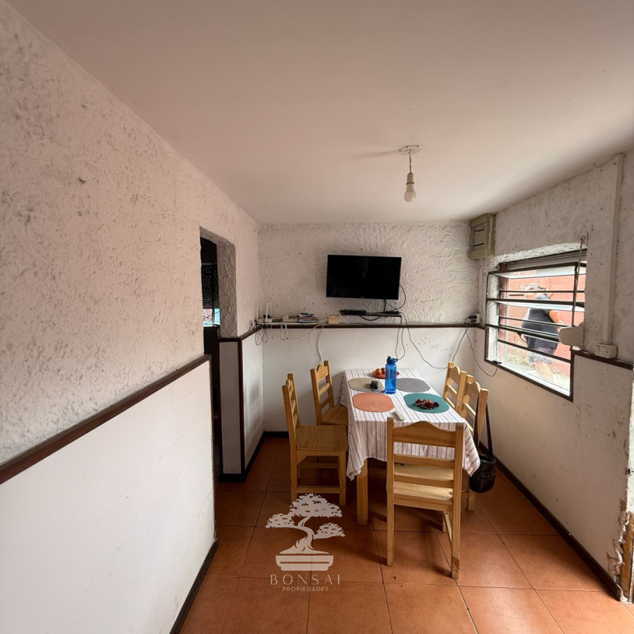 Casa ID.1037 - Venta Padrón Único con 2 casas Villa Española Montevideo C
