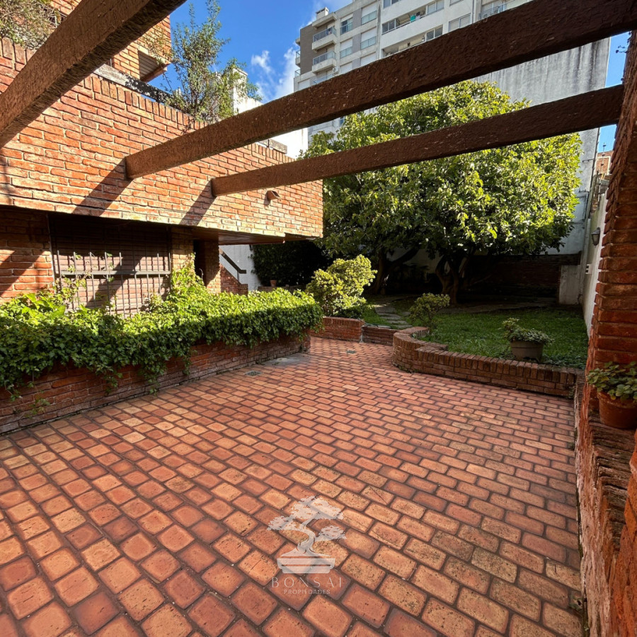 Casa ID.982 - Venta casa 5 Dormitorios  Punta Carretas Montevideo G