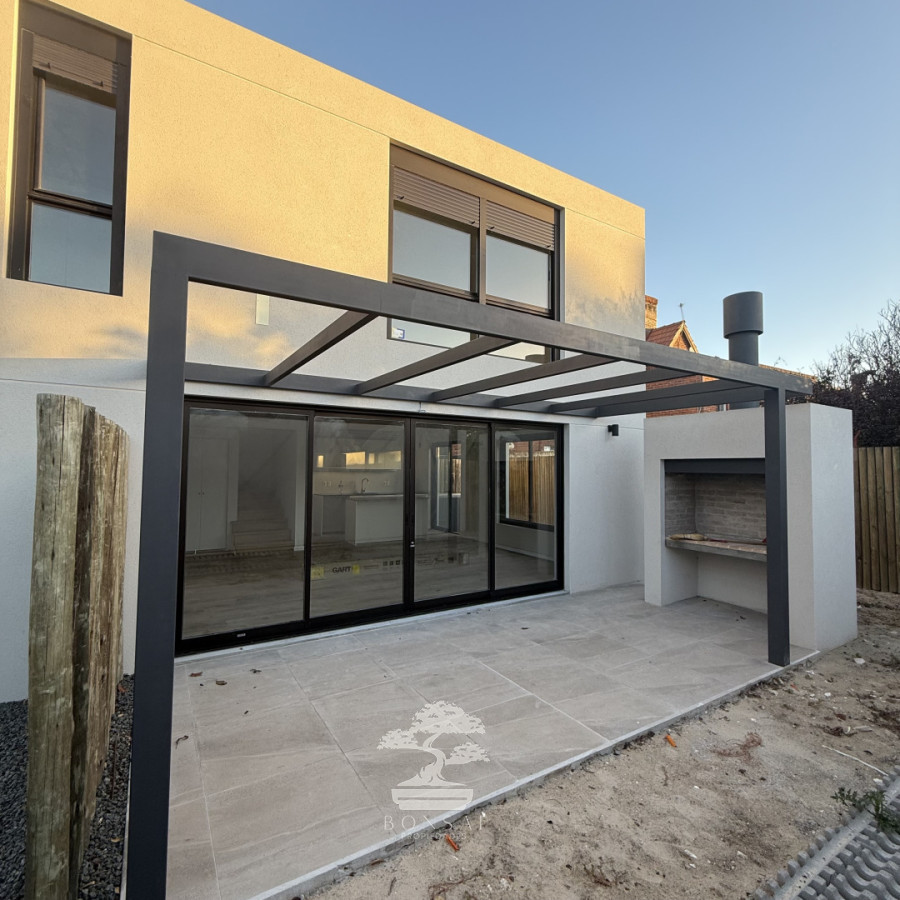 Casa ID.949 - Venta Casa 3 Dormitorios a Estrenar Barra de Carrasco F 