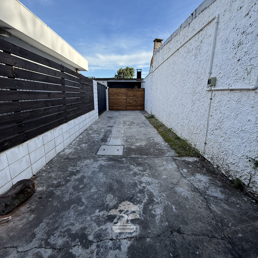 Casa ID.553 - Alquiler Casa 2 Dormitorios con Garage Belvedere Montevideo G