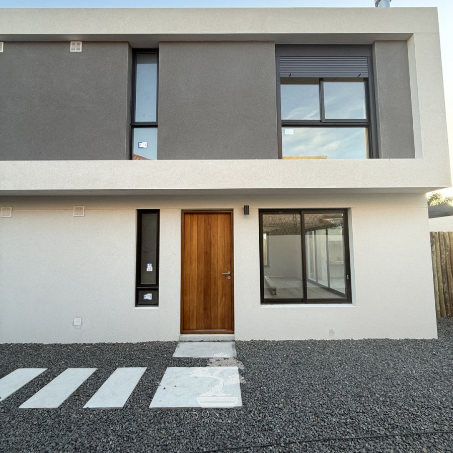 Casa ID.949 - Venta Casa 3 Dormitorios a Estrenar Barra de Carrasco F 