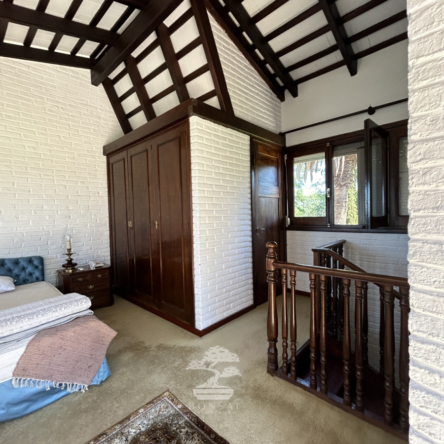 Casa ID.425 - Venta Espectacular casa estilo Colonial 5 dormitorios Nueva Helvecia Colonia LR