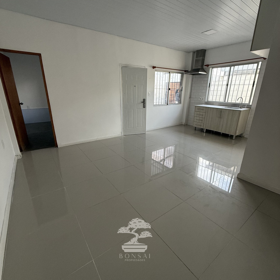 Casa ID.553 - Alquiler Casa 2 Dormitorios con Garage Belvedere Montevideo G