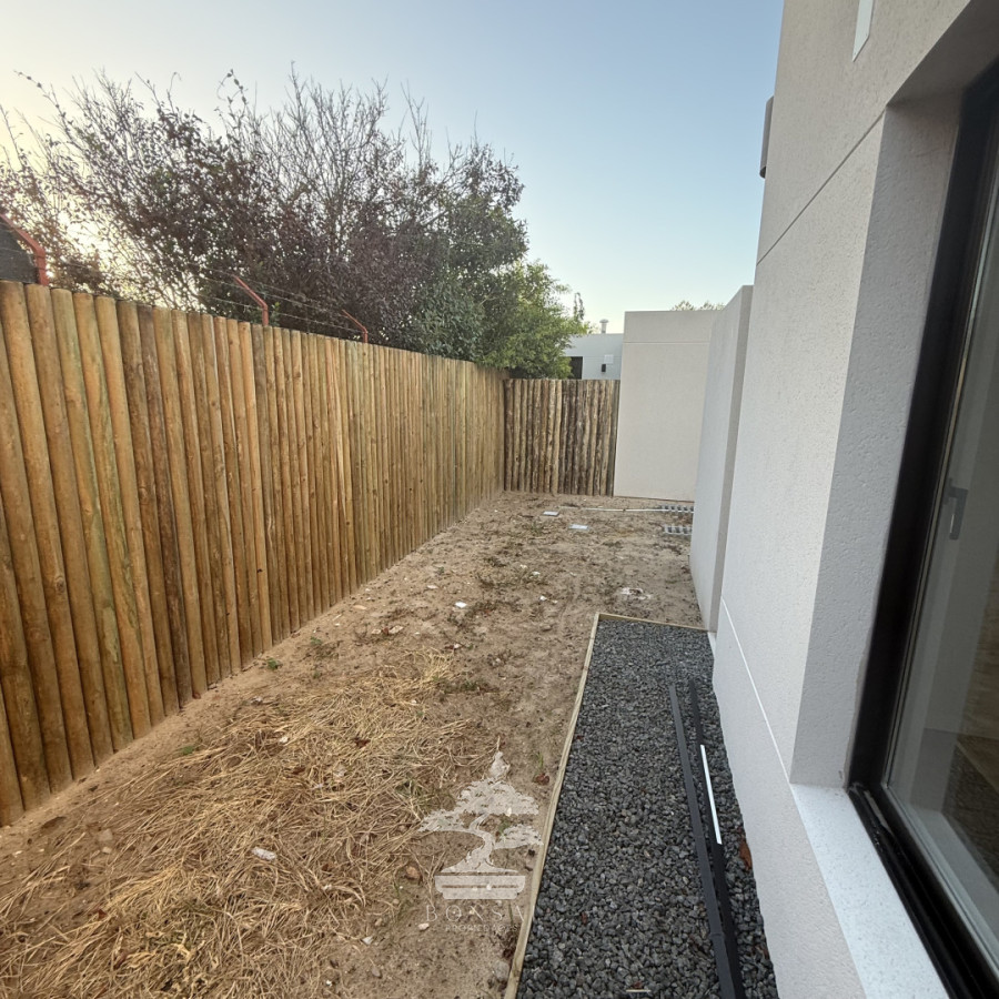 Casa ID.949 - Venta Casa 3 Dormitorios a Estrenar Barra de Carrasco F 