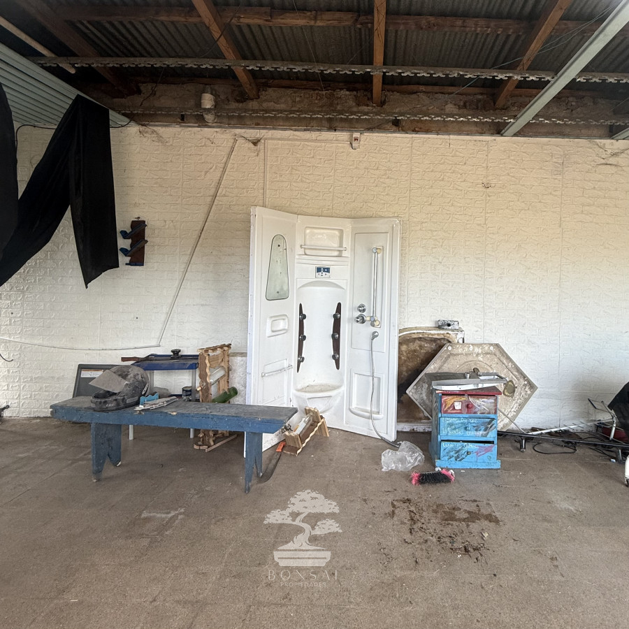 Casa ID.784 - Venta Terrenos con construcciones Canelones C