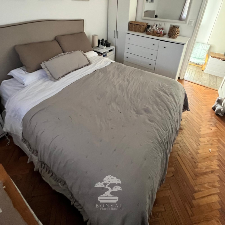 Casa ID.543 - Venta Padrón único 2 Casas y 5 Apartamentos con renta 7% La Blanqueada Montevideo V