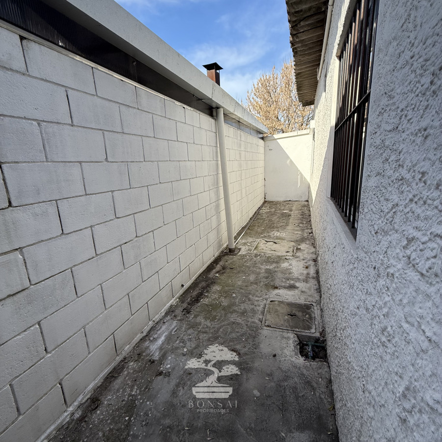 Casa ID.553 - Alquiler Casa 2 Dormitorios con Garage Belvedere Montevideo G