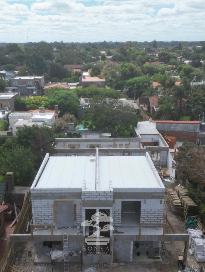 Casa ID.969 - Venta Casa 3 dormitorios a estrenar con barbacoa Ciudad de la costa E