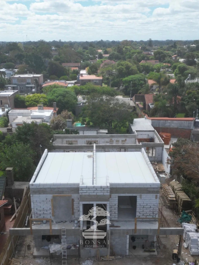 Casa ID.969 - Venta Casa 3 dormitorios a estrenar con barbacoa Ciudad de la costa E
