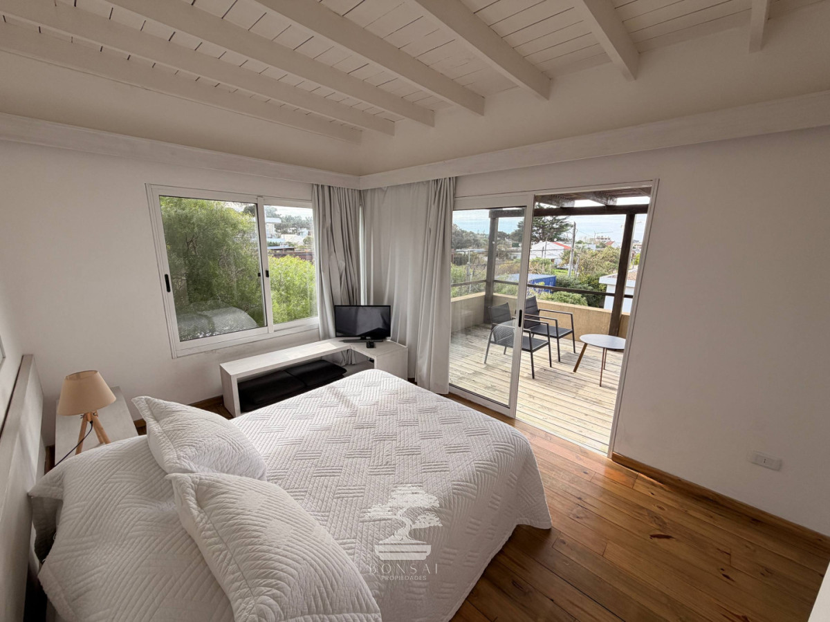 Casa ID.1147 - Casa en Venta en Manantiales - Punta del Este