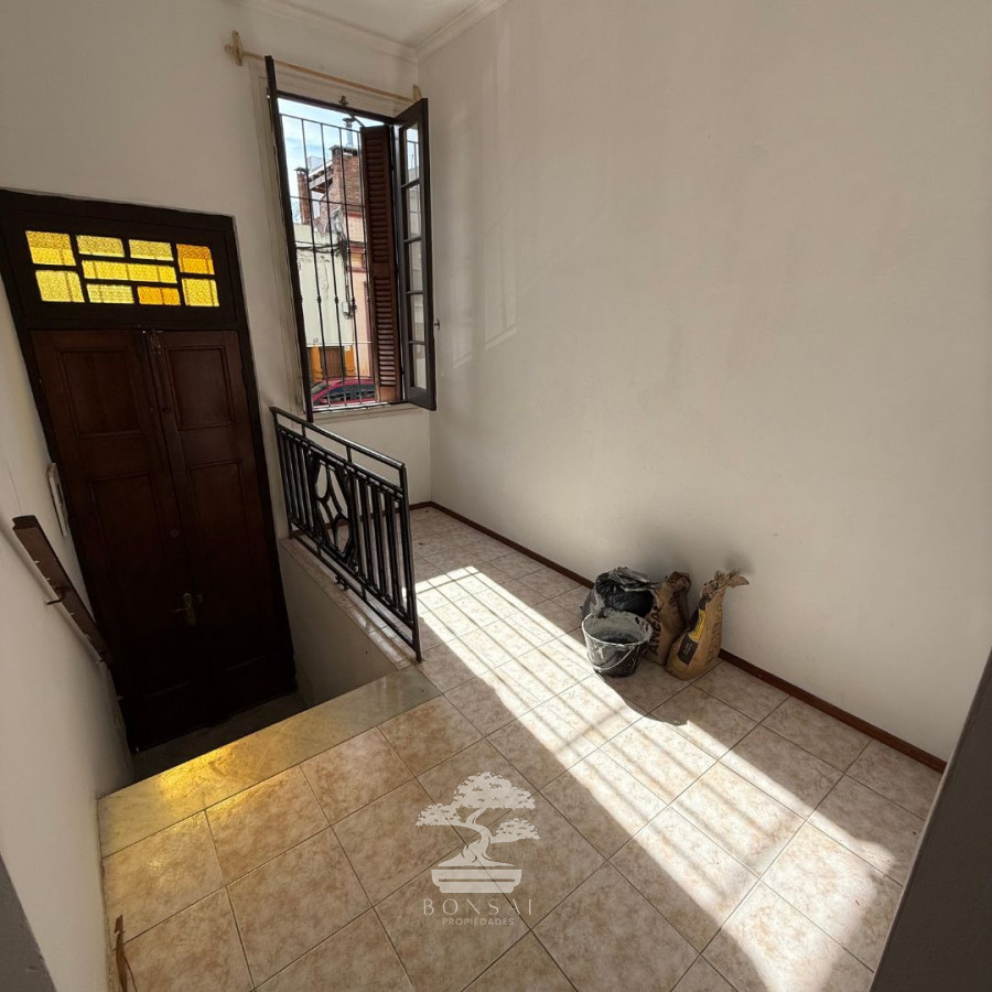 Casa ID.679 - Alquiler Casa PH, 2 Dormitorios 2 Baños, Parque Rodo, Montevideo R