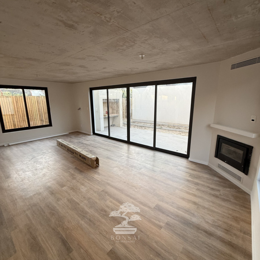 Casa ID.949 - Venta Casa 3 Dormitorios a Estrenar Barra de Carrasco F 