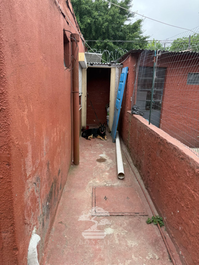 Casa ID.1037 - Venta Padrón Único con 2 casas Villa Española Montevideo C