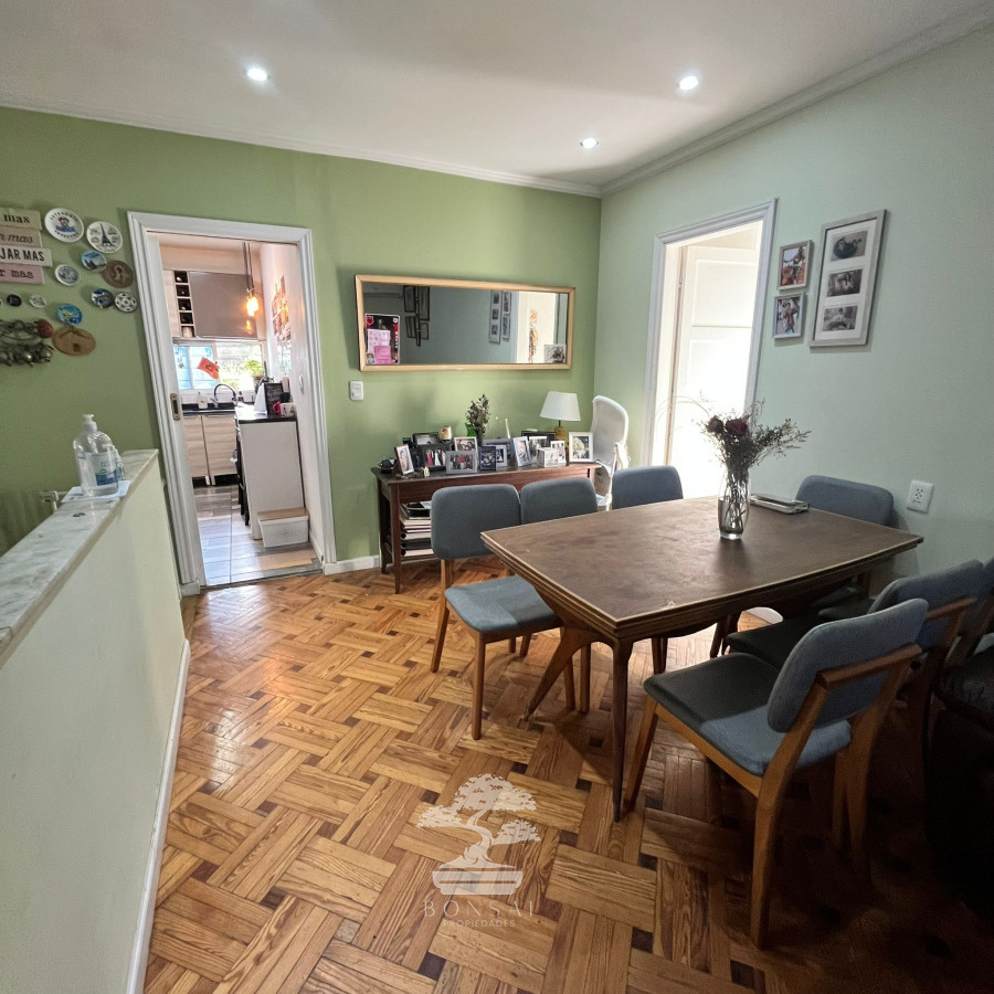 Casa ID.543 - Venta Padrón único 2 Casas y 5 Apartamentos con renta 7% La Blanqueada Montevideo V