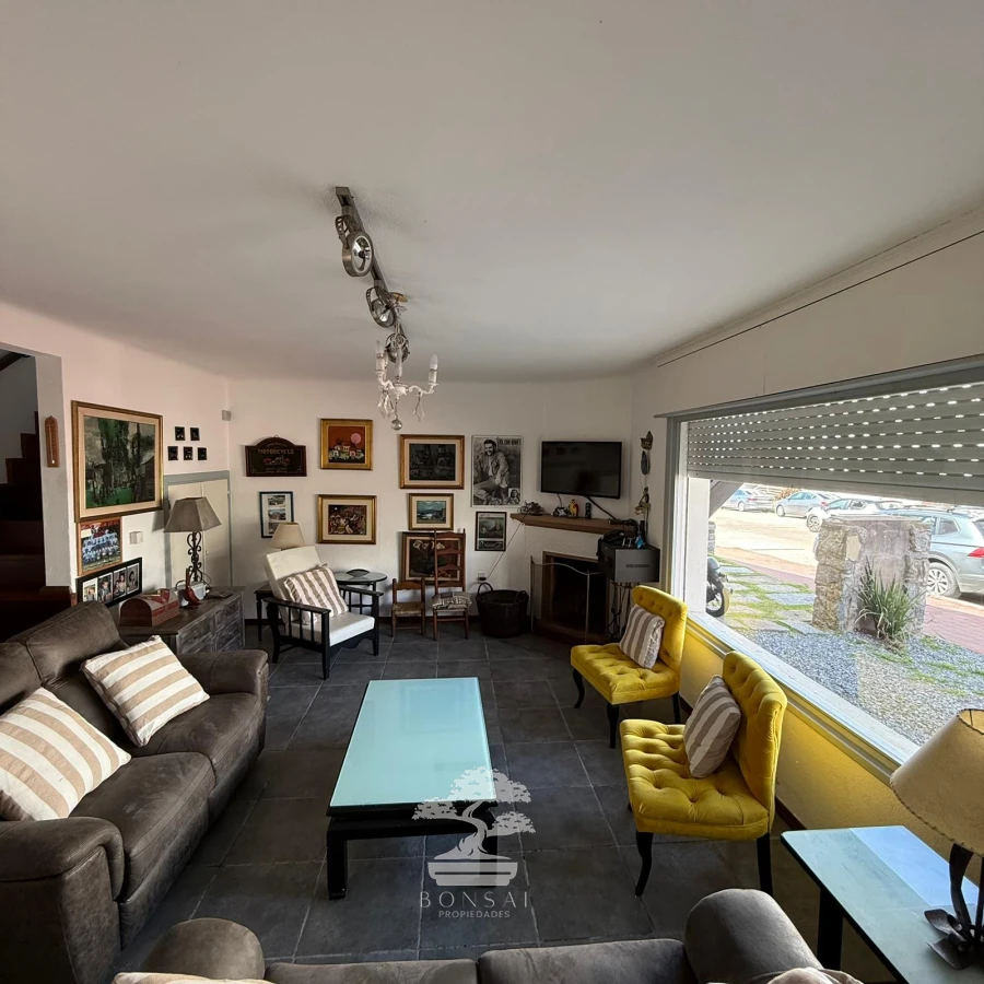 Casa ID.813 - Venta Casa 3 dormitorios + Apartamento Punta del Este C