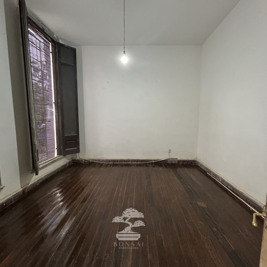 Casa ID.748 - Alquiler Casa 5 Dormitorios Aguada Montevideo lr 