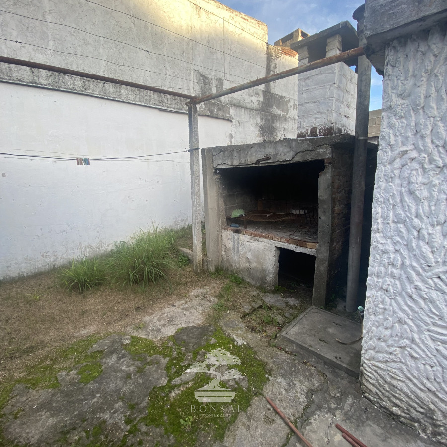 Casa ID.568 - Venta Casa 2 Dormitorios con Apartamento Independiente Maroñas Montevideo F 