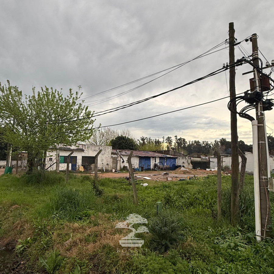 Casa ID.784 - Venta Terrenos con construcciones Canelones C