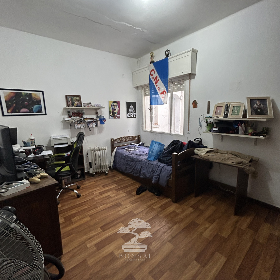Casa ID.596 - Venta Casa PH de 4 Dormitorios con garage y parrillero Cordon Montevideo Lr